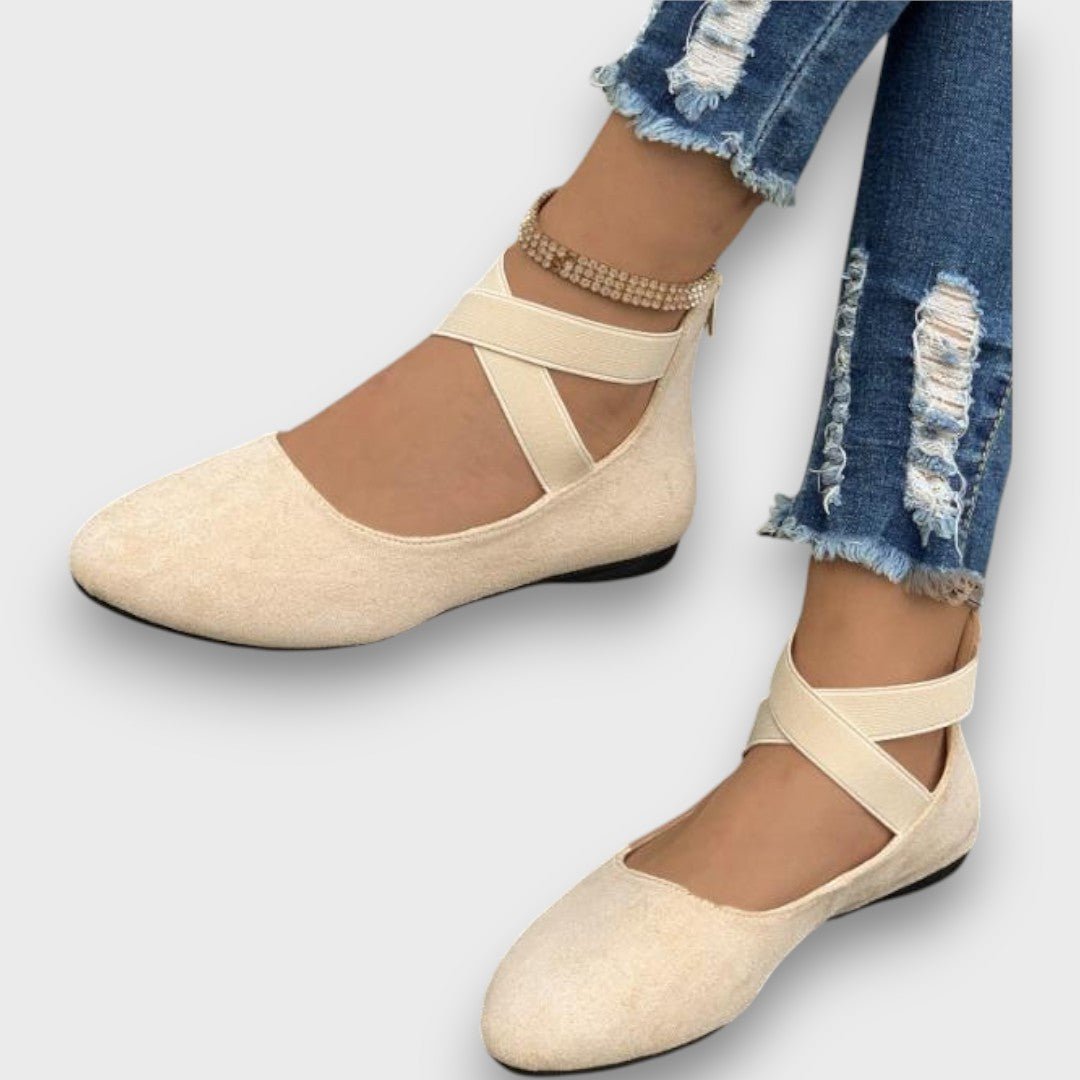 Arlena | Elegant closed wedge shoes
